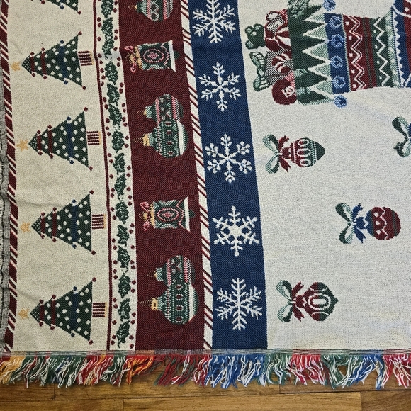 Reversible Christmas Holiday Throw Blanket Stocking Christmas Trees Ornaments - Picture 4 of 10